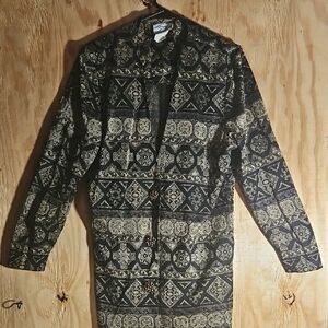 Elegant Black and Gold Blazer